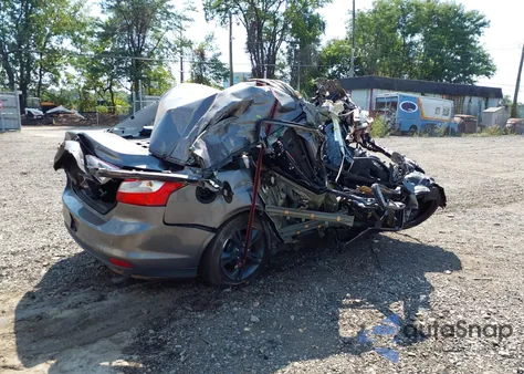 2014 Ford Focus Se из США, поврежденный, VIN 1FADP3F2XEL221561